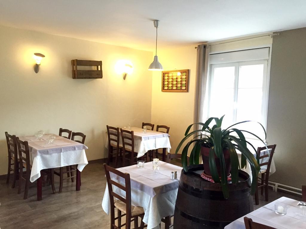 Les Boucles De Meuse Hotel 3 Etoiles Монтерме Экстерьер фото