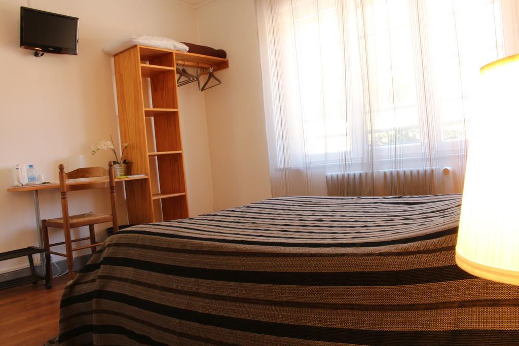 Les Boucles De Meuse Hotel 3 Etoiles Монтерме Экстерьер фото
